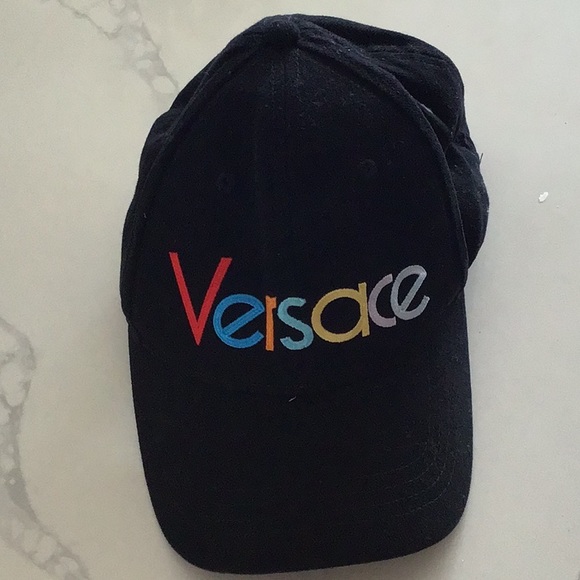 Like new Versace baseball hat - Picture 2 of 6